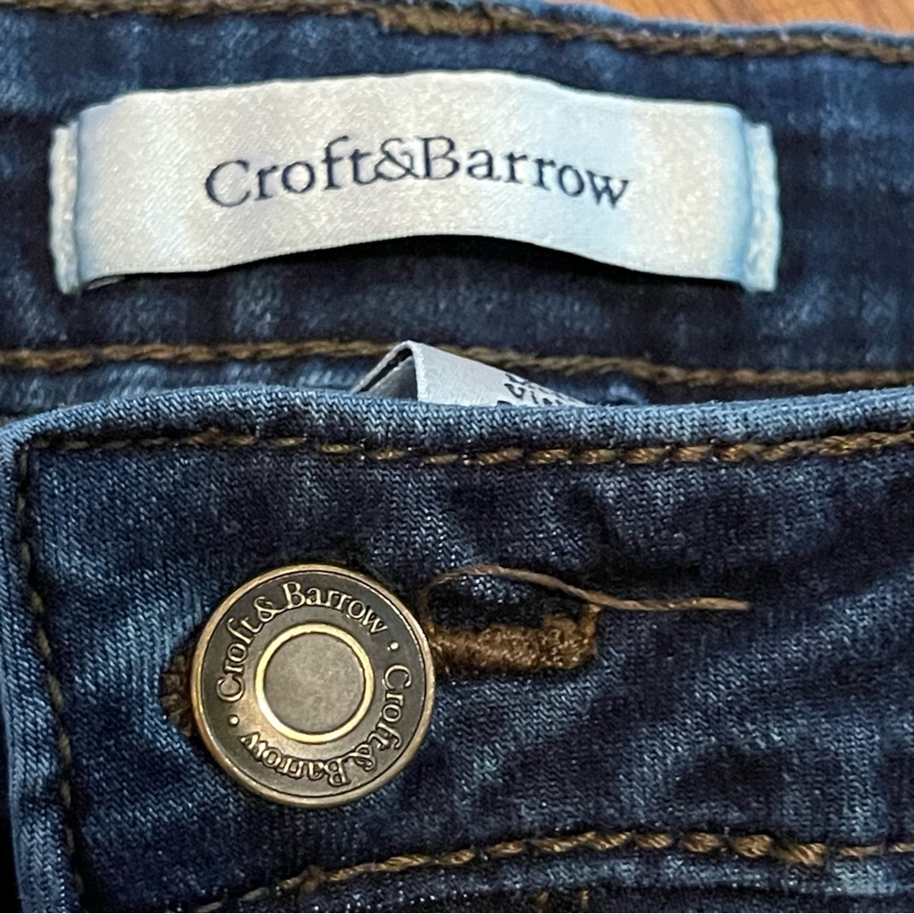 Croft & Barrow Stretchy Denim Bermuda Shorts, Size 12 - Picture 4 of 7